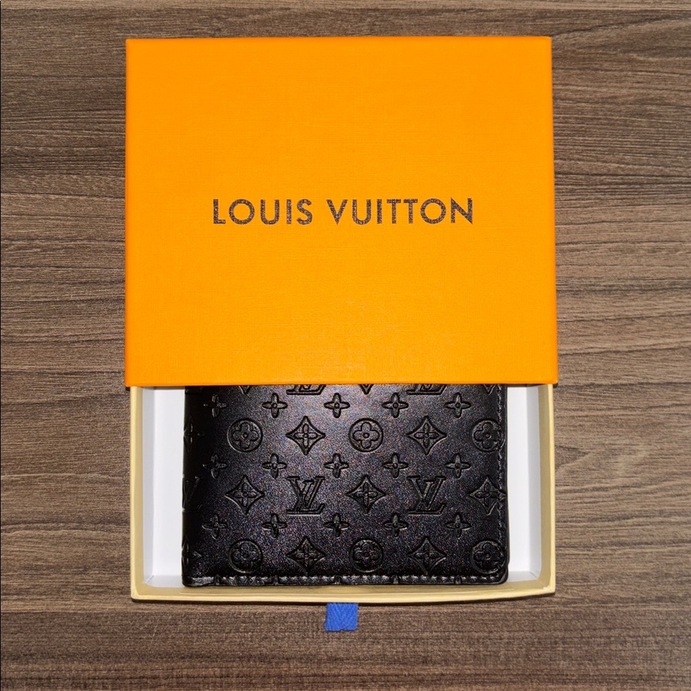 Louis Vuitton Monogram Black Card Holder/Wallet - Picture 4 of 4